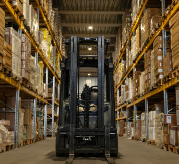 Optimisez votre supply chain : les avantages du stockage logistique personnalisé